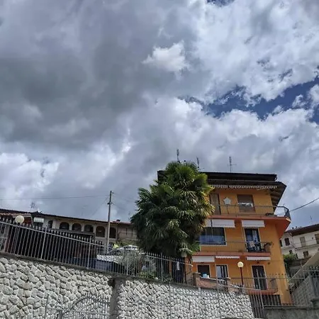 Ca D' Bataia Vicino Carnevale Ivrea * Castellamonte